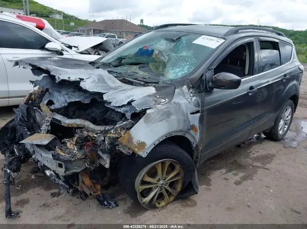 1FMCU9GD6HUC44525 2017 FORD ESCAPE - Image 2
