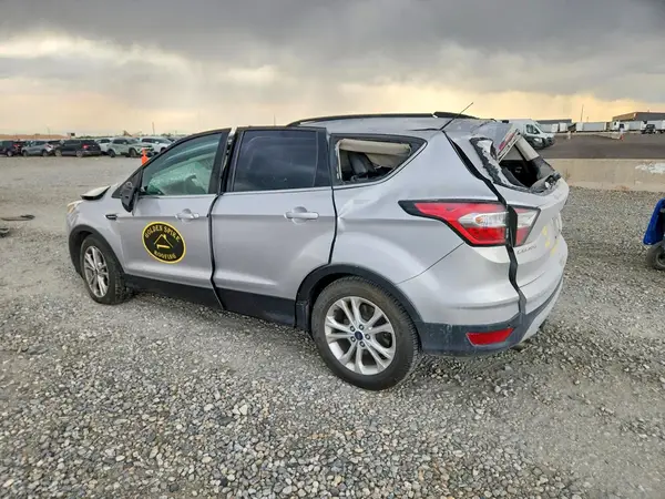 1FMCU9GD6HUC66556 2017 FORD ESCAPE - Image 2