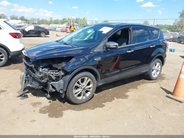 1FMCU9GD6HUC70011 2017 FORD ESCAPE - Image 2