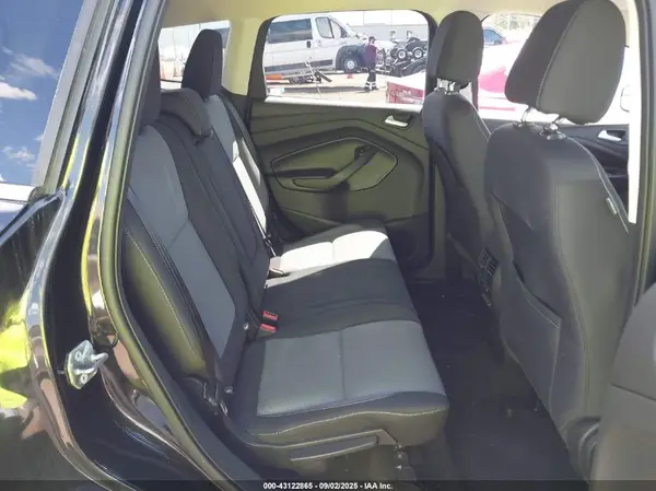 1FMCU9GD6HUC70011 2017 FORD ESCAPE - Image 8
