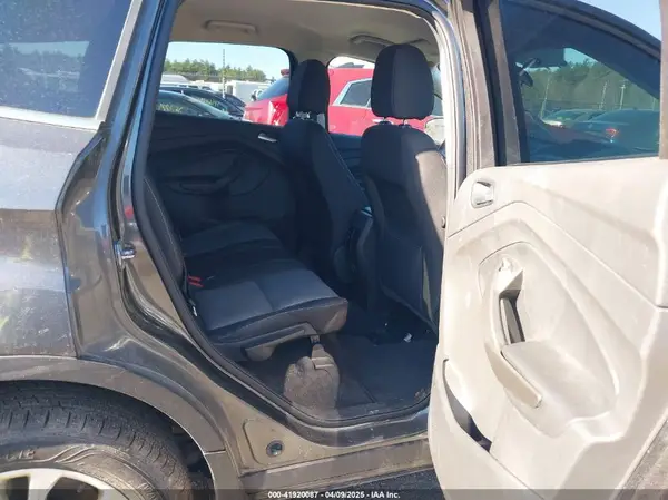 1FMCU9GD6HUC70333 2017 FORD ESCAPE - Image 8