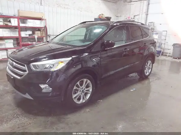 1FMCU9GD6HUD01564 2017 FORD ESCAPE - Image 2