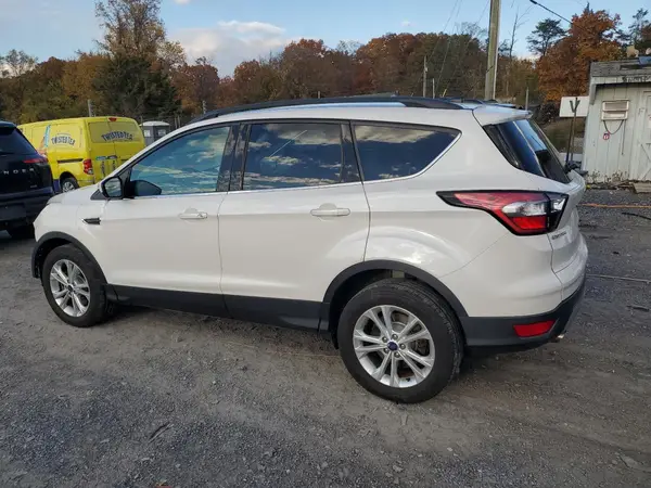 1FMCU9GD6HUD25962 2017 FORD ESCAPE - Image 2