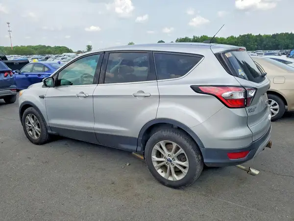 1FMCU9GD6HUD48061 2017 FORD ESCAPE - Image 2