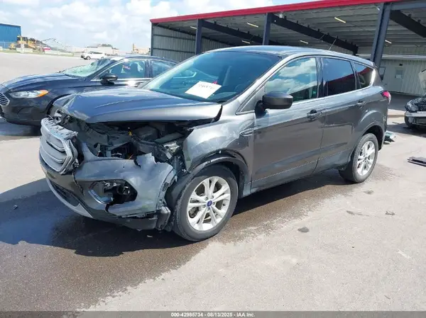 1FMCU9GD6HUD76300 2017 FORD ESCAPE - Image 2