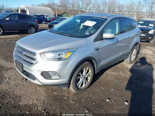 1FMCU9GD6HUE19825 2017 FORD ESCAPE - Image 2