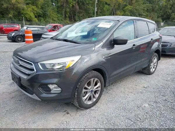 1FMCU9GD6HUE39413 2017 FORD ESCAPE - Image 2