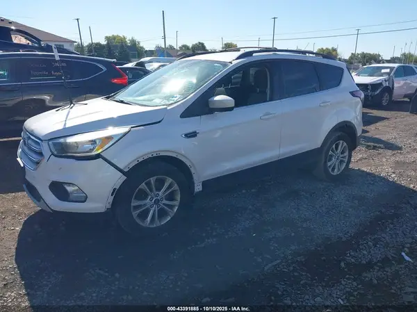1FMCU9GD6JUA08026 2018 FORD ESCAPE - Image 2