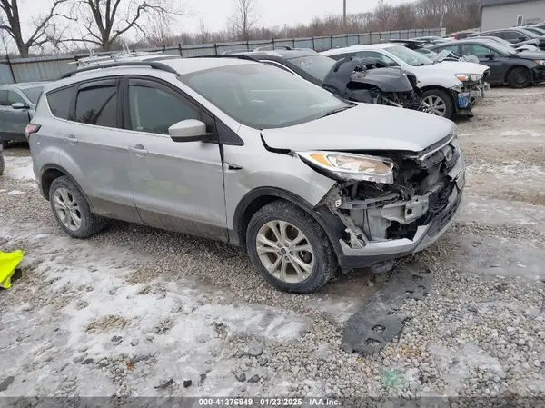 1FMCU9GD6JUA19253 2018 FORD ESCAPE - Image 1