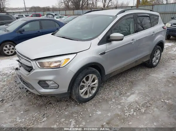 1FMCU9GD6JUA19253 2018 FORD ESCAPE - Image 2