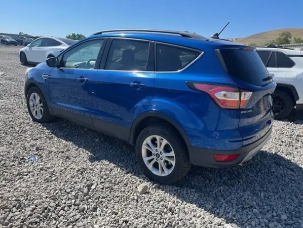 1FMCU9GD6JUA25327 2018 FORD ESCAPE - Image 2