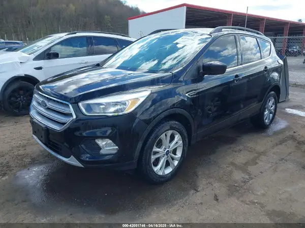 1FMCU9GD6JUA68758 2018 FORD ESCAPE - Image 2