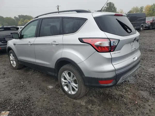 1FMCU9GD6JUA73829 2018 FORD ESCAPE - Image 2