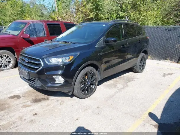 1FMCU9GD6JUA97418 2018 FORD ESCAPE - Image 2