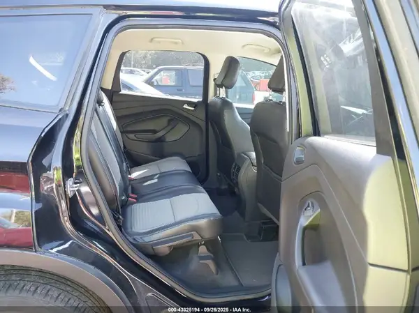 1FMCU9GD6JUA97418 2018 FORD ESCAPE - Image 8