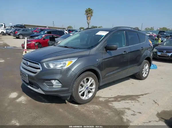 1FMCU9GD6JUA99654 2018 FORD ESCAPE - Image 2