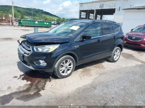 1FMCU9GD6JUB07901 2018 FORD ESCAPE - Image 2