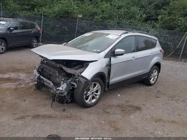 1FMCU9GD6JUB19059 2018 FORD ESCAPE - Image 2