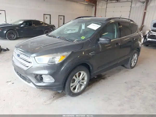 1FMCU9GD6JUB23175 2018 FORD ESCAPE - Image 2