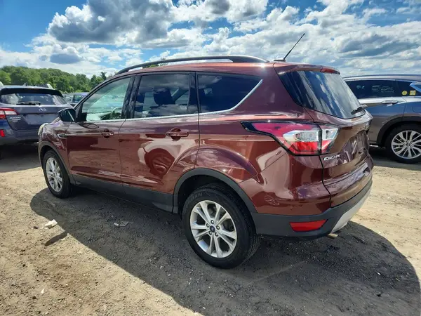 1FMCU9GD6JUB28537 2018 FORD ESCAPE - Image 2