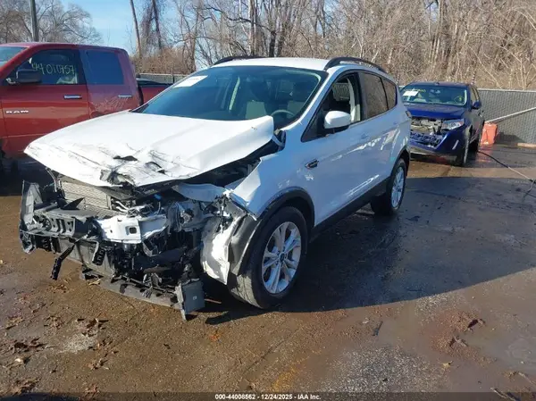 1FMCU9GD6JUB72988 2018 FORD ESCAPE - Image 2