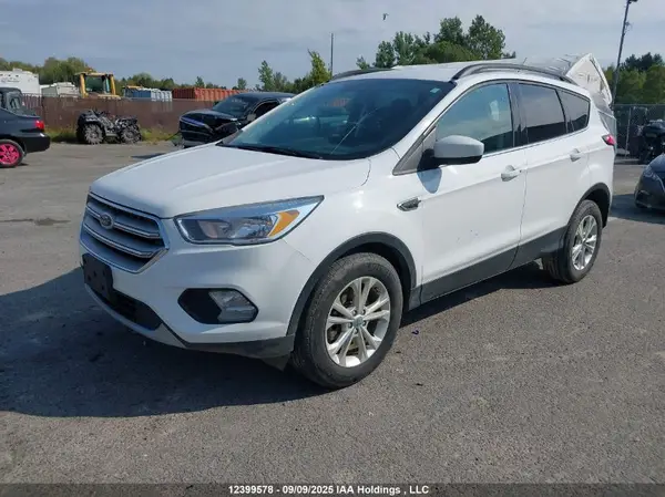 1FMCU9GD6JUB88916 2018 FORD ESCAPE - Image 2