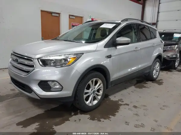 1FMCU9GD6JUC05438 2018 FORD ESCAPE - Image 2
