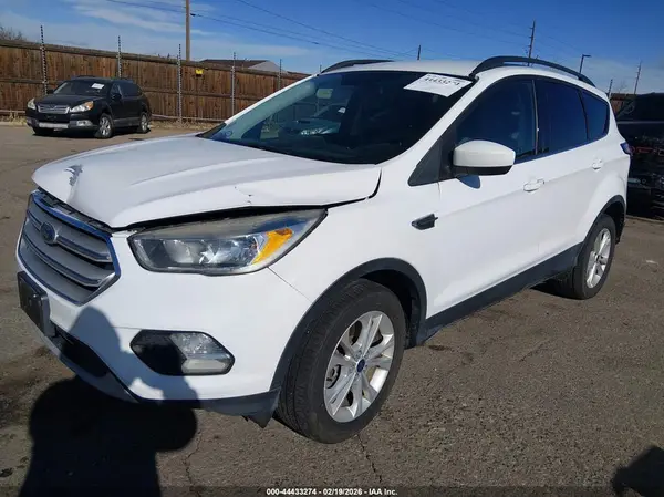 1FMCU9GD6JUC12776 2018 FORD ESCAPE - Image 2