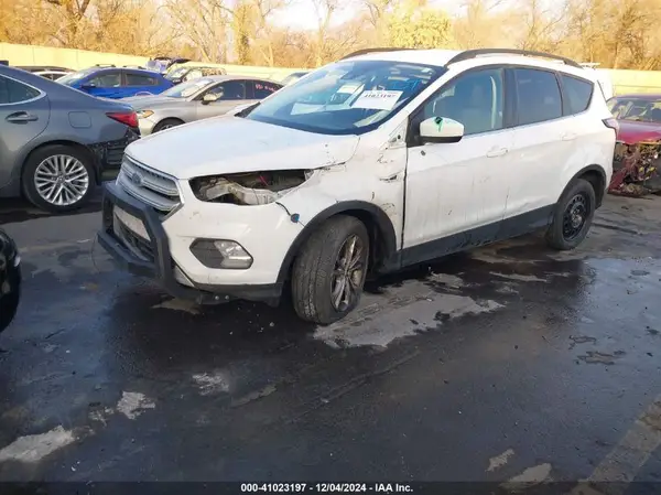 1FMCU9GD6JUC13023 2018 FORD ESCAPE - Image 2