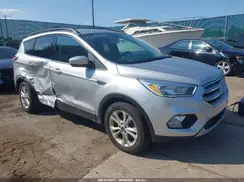 1FMCU9GD6JUC18643 2018 FORD ESCAPE