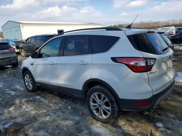 1FMCU9GD6JUC43526 2018 FORD ESCAPE - Image 2