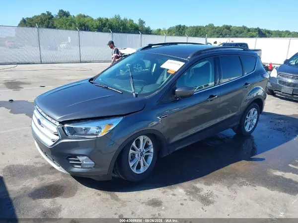 1FMCU9GD6JUC46989 2018 FORD ESCAPE - Image 2