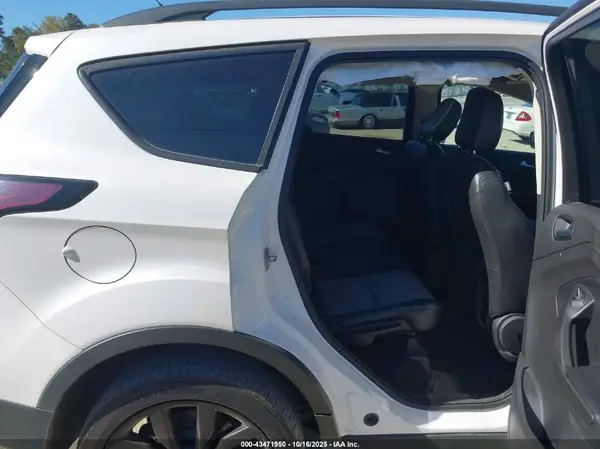 1FMCU9GD6JUC84108 2018 FORD ESCAPE - Image 8