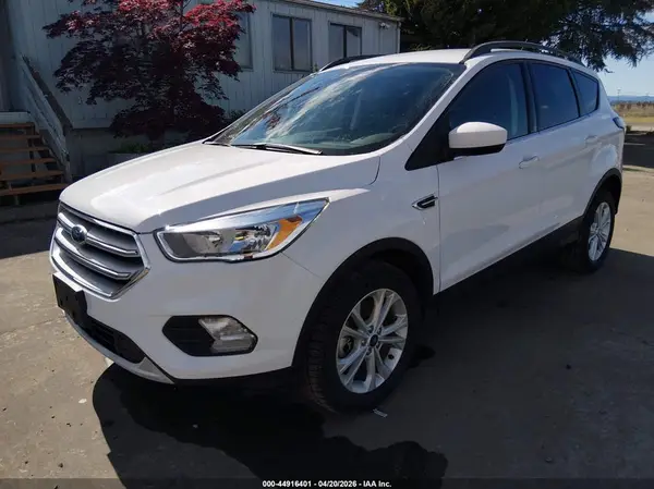 1FMCU9GD6JUD08620 2018 FORD ESCAPE - Image 2