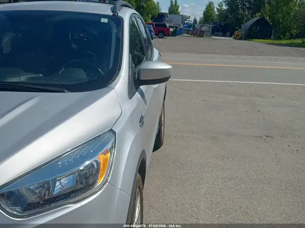 1FMCU9GD6JUD08925 2018 FORD ESCAPE - Image 2