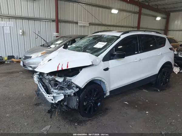 1FMCU9GD6JUD13574 2018 FORD ESCAPE - Image 2