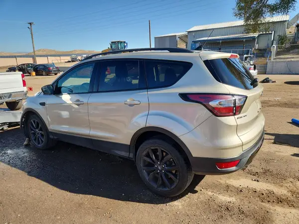 1FMCU9GD6JUD21304 2018 FORD ESCAPE - Image 2