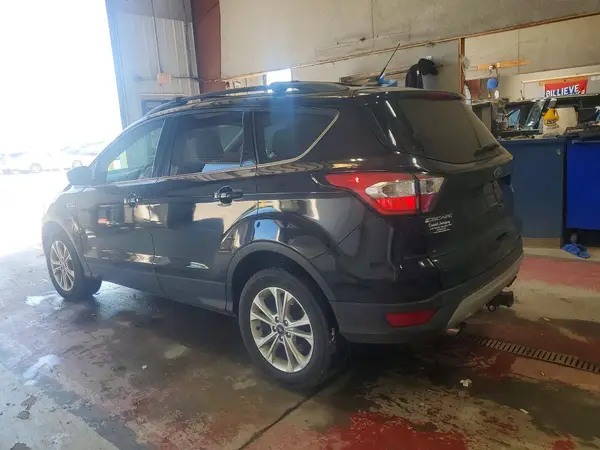 1FMCU9GD6JUD32867 2018 FORD ESCAPE - Image 2