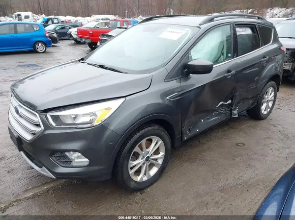 1FMCU9GD6JUD45988 2018 FORD ESCAPE - Image 2
