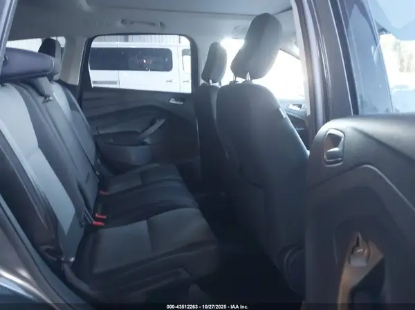 1FMCU9GD6JUD53783 2018 FORD ESCAPE - Image 8