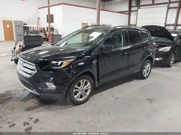 1FMCU9GD6JUD57977 2018 FORD ESCAPE - Image 2