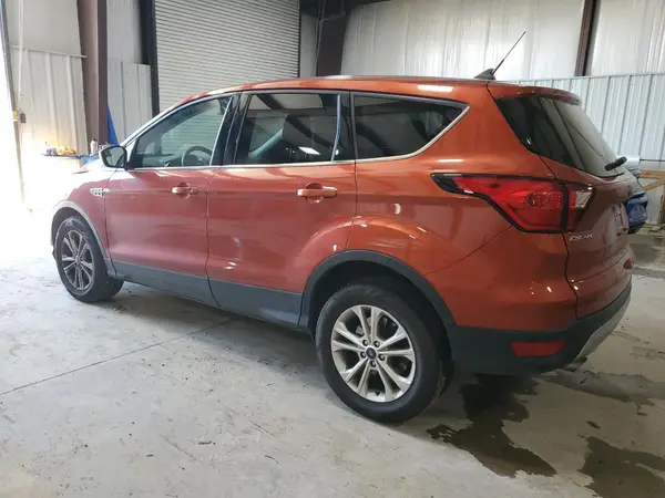 1FMCU9GD6KUA03393 2019 FORD ESCAPE - Image 2