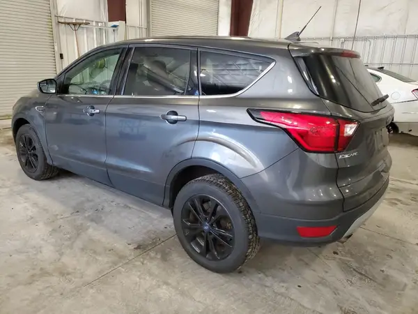 1FMCU9GD6KUA05919 2019 FORD ESCAPE - Image 2