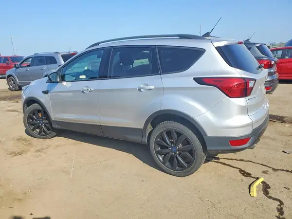 1FMCU9GD6KUA15866 2019 FORD ESCAPE - Image 2