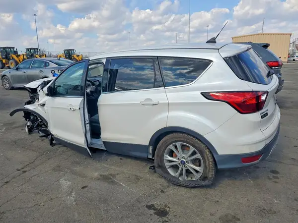 1FMCU9GD6KUA44199 2019 FORD ESCAPE - Image 2