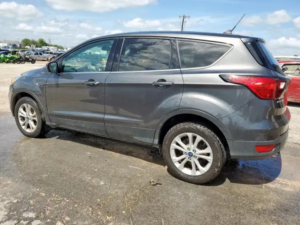 1FMCU9GD6KUA46082 2019 FORD ESCAPE - Image 2