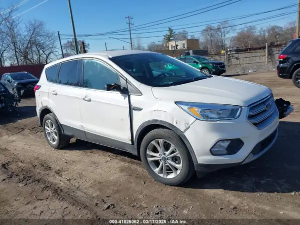1FMCU9GD6KUA69877 2019 FORD ESCAPE - Image 1