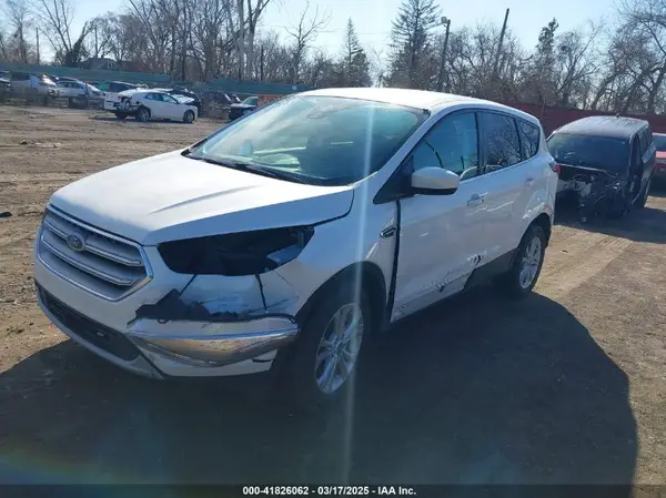 1FMCU9GD6KUA69877 2019 FORD ESCAPE - Image 2