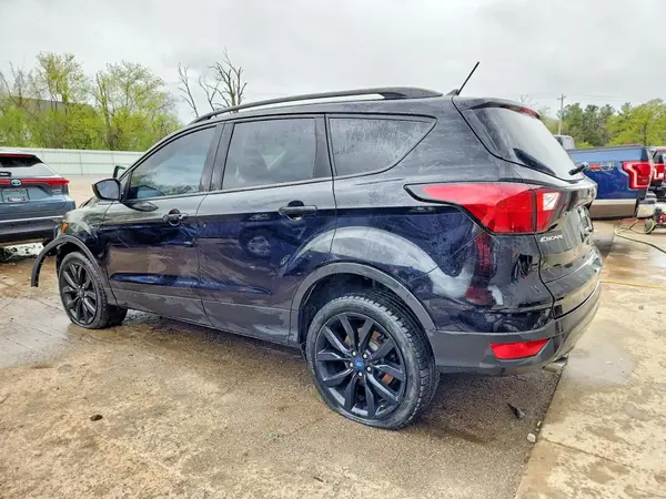 1FMCU9GD6KUA70141 2019 FORD ESCAPE - Image 2