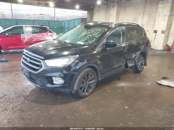 1FMCU9GD6KUA73251 2019 FORD ESCAPE - Image 2